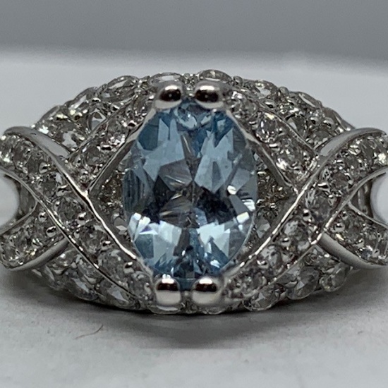 14KT WHITE GOLD 3.50CTS AQUAMARINE AND 2.00CTS WHITE SAPPHIRE RING