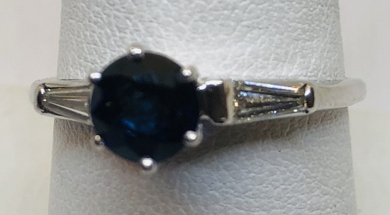 14KT WHITE GOLD 1.25CTS BLUE SAPPHIRE AND .40CTS DIAMOND RING