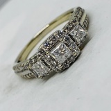 14KT WHITE GOLD 1.45CTS DIAMOND RING