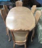 OFF WHITE SOLID WOOD QUALITY STANLEY FURNITURE TABLE & 6 CHAIRS