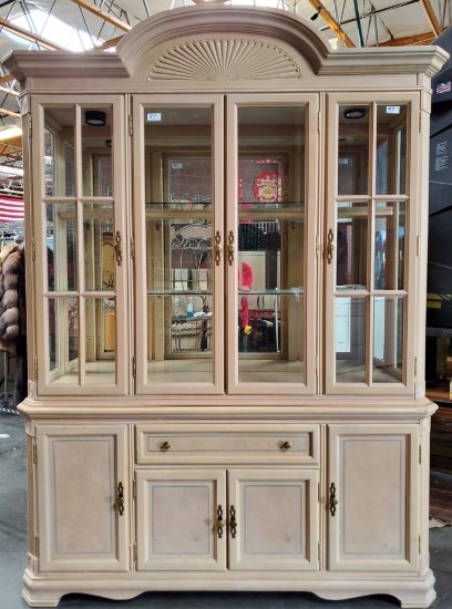 QUALITY LIGHTED WHITE WASH CHINA CABINET