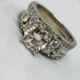 14KT WHITE GOLD 2.70CTS DIAMOND RING FEATURES 1.70CTS CENTER DIAMOND