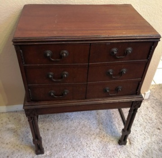 ANTIQUE BRUNSWICK MAHOGANY CABINET RADIO