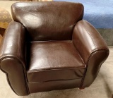 LIKE NEW BROWN LEATHER CHAIR