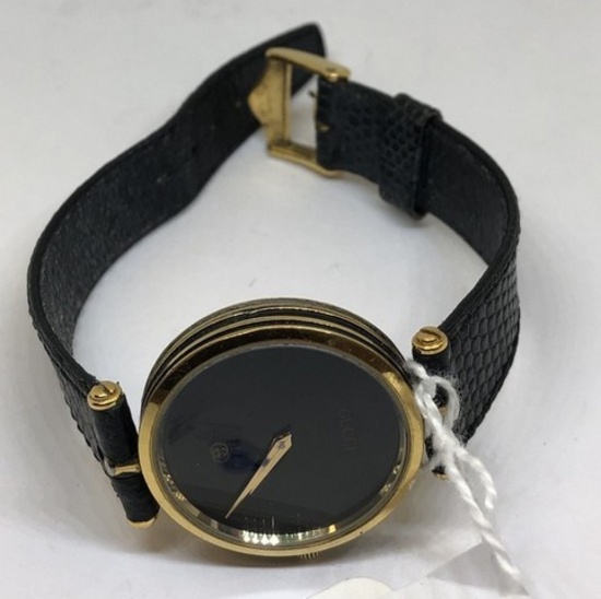 LADIES GUCCI WRISTWATCH