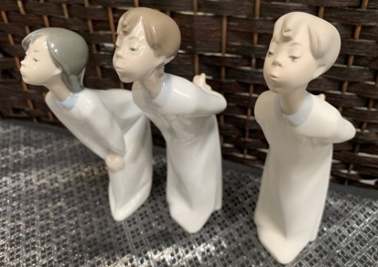 LOT OF (3) LLADRO PORCELAIN FIGURINES - SEE PICS FOR DETAILS