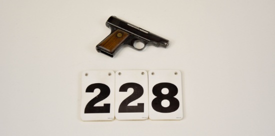 Deutsch Werke-Furt 6.35 Semi-Auto. Pistol, #76665, w/clip and pistol rug/leather, fair grips and blu