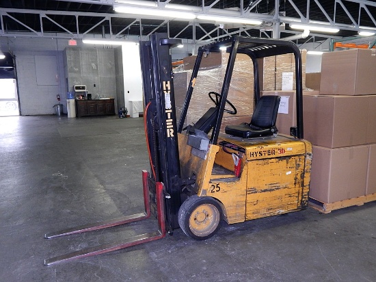 Hyster Fork Lift - Works Great - LOCAL PICKUP ONLY & ONLY ON DECEMBER 14TH