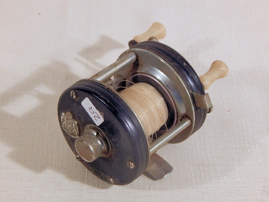 Vintage Ambassadeur Fishing Reel