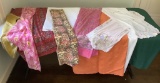 10 Tablecloths & Table Scarves