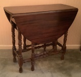 Nice Mahogany Gate-Leg Drop-Leaf Table - 14½