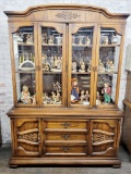 Retro 1970s-80s 2-piece China Cabinet ( Great For Books) - United Furniture