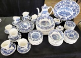 Large Set Dinnerware - Royal Homes Of Britain, Includes 2 Platters, Coffee