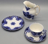 4 Pieces Old Flow Blue - Includes: 5½