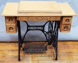 Vintage Early 1900s Singer Sewing Machine - 36