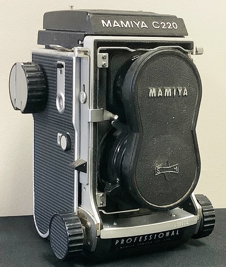 Vintage Professional Mamiya C220 Blue Dot Camera - B66805