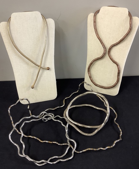 5 Contemporary Bendable Necklaces