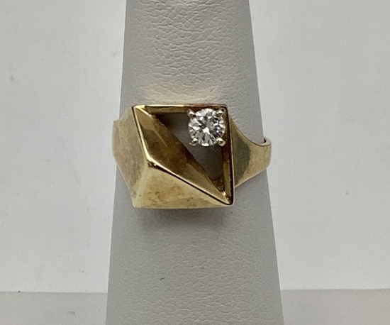14kt Diamond Ring - Size 5½ (7.7g Total Weight)