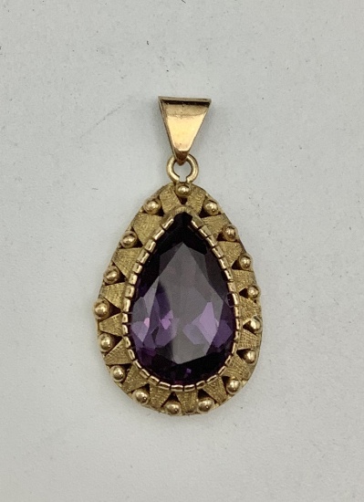 14kt Amethyst Pendant - 1¼" (3.8g Total Weight)