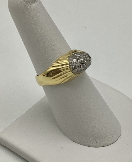 18kt Pave Diamond Ring - Size 7 (7.2g Total Weight)