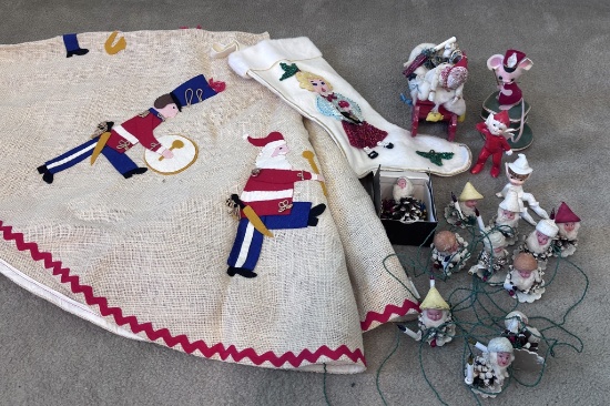 Estate Lot - 6 Vintage Christmas Items