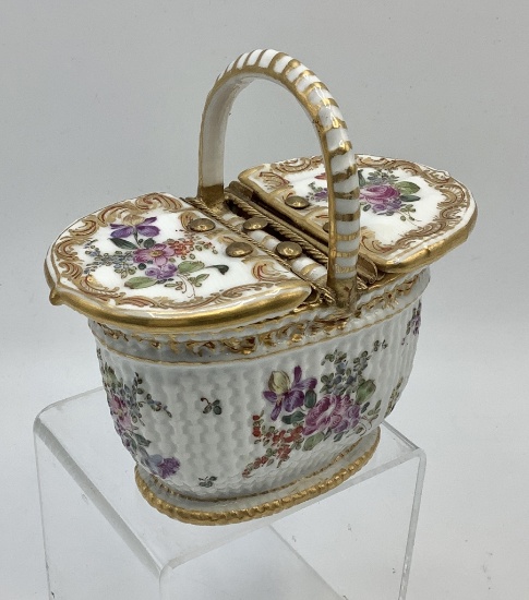 Early 18th Century Soft Paste French Porcelain Basket W/ Hinged Lid - 5"x4¾