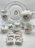 12 Pieces Royal Copenhagen - Brown Iris, Includes: (13