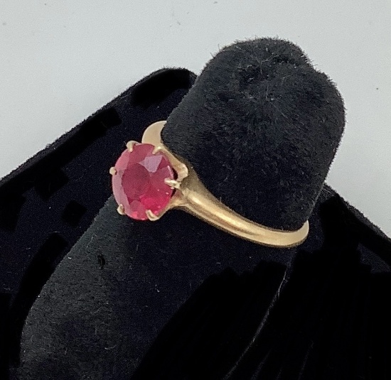 14kt Marked Ruby Solitaire Ring - Size 5, Total Weight 2.3 G