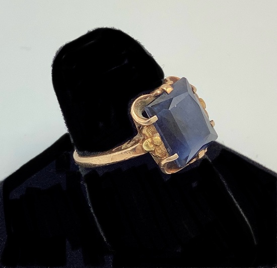 Vintage 10kt Marked Sapphire? Ring - Size 5, Total Weight 3.3 G