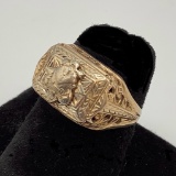 14kt Marked Gold Crest Top Ring W/ Filigreed Sides - Size 4, Total Weight 3