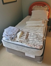 Twin Bed - Complete W/ Linens, Very Nice