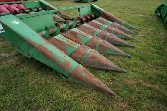 John Deere 643 Corn Head