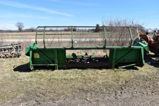 John Deere 643 Corn Head