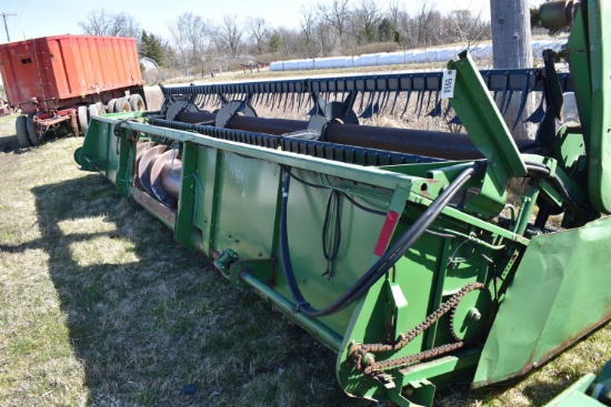 John Deere 922 Grain Head