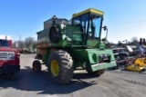 John Deere 4420 Combine