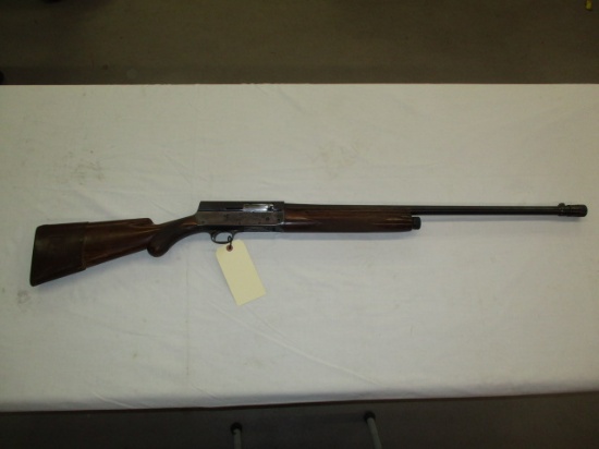 Browning semi auto shotgun 12 GA ser. B22569