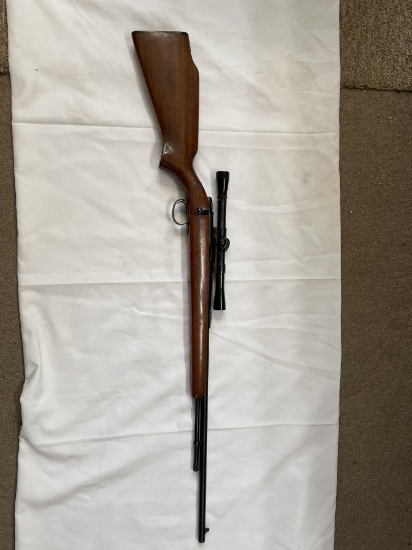 Remington model 582 bolt action .22LR w/scope (has some surface rust) ser. 1006254