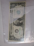 US $1.00 bills sequentially numbered crisp 68723510-68723513, 28599656-28599659