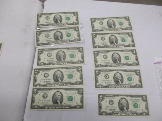 US currency $2.00 bills crisp 1995 series, 10 bills sequentially numbered