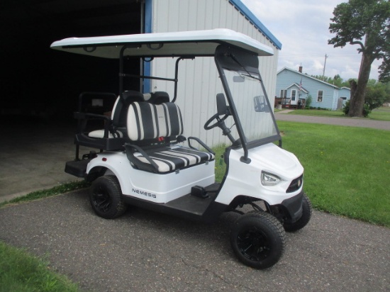 2022 Bintelli Nemesis 4-seater electric golf cart w/canopy like new condition less than 10 hours use