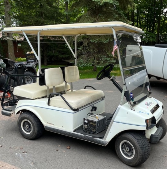 1997 Club Car golf cart electric 48 volt with a charger