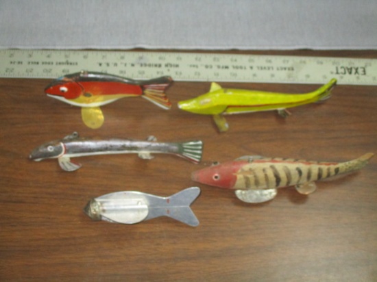5- MN Wood Fish Decoys - 9", 8.5", 8", 6", 5"