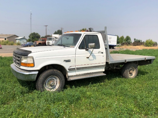 1993 Ford F-250 Regular Cab Flatbed Pickup