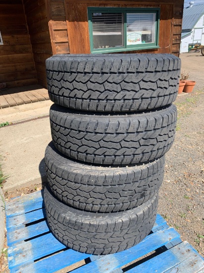 (4) LT275/65R18 Tires on Ford 6 Hole Rims