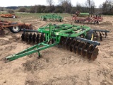 JD 620 12' Tandem Disk