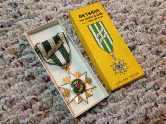 vietnam made medal