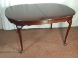 Mahogany Craftique Queen Dining Table with 3 Leaves