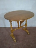 Vintage Maple Trestle Drop Side Table