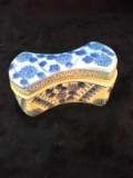 19th Century Blue and White Decorated Trinket Jar