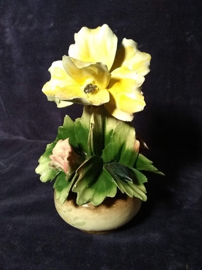 Early Porcelain Capodimonte Flower in Vase